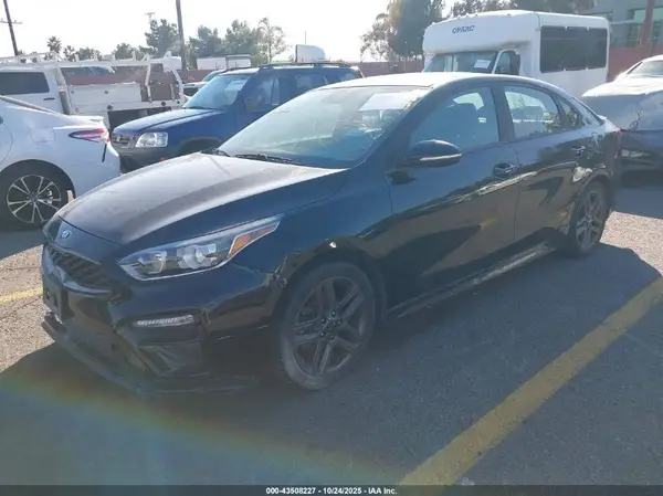 3KPF34AD9LE136827 2020 KIA FORTE - Image 2