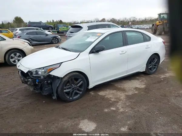 3KPF34AD9ME282968 2021 KIA FORTE - Image 2