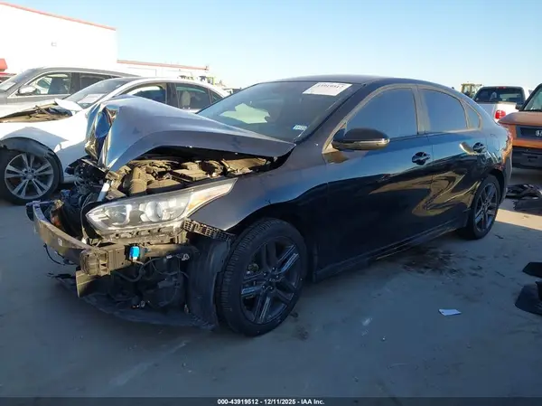 3KPF34AD9ME283456 2021 KIA FORTE - Image 2