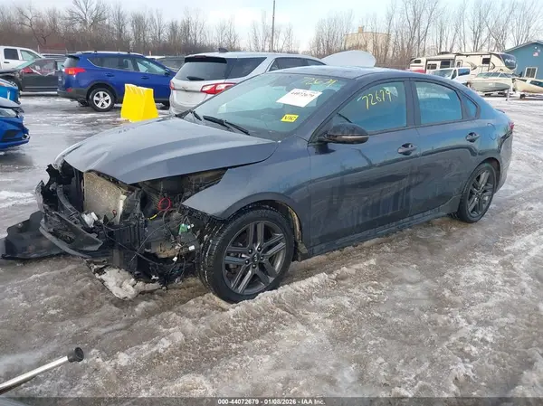 3KPF34AD9ME284137 2021 KIA FORTE - Image 2