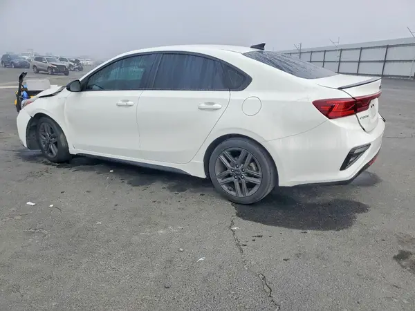 3KPF34AD9ME285241 2021 KIA FORTE - Image 2
