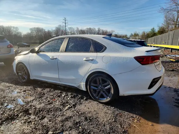 3KPF34AD9ME289323 2021 KIA FORTE - Image 2