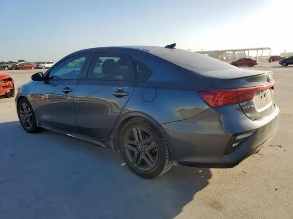 3KPF34AD9ME308324 2021 KIA FORTE - Image 2