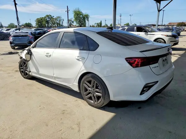 3KPF34AD9ME318772 2021 KIA FORTE - Image 2