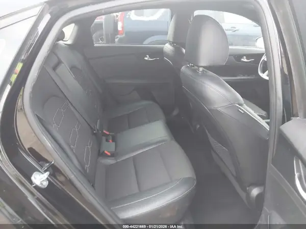 3KPF34AD9ME320764 2021 KIA FORTE - Image 8