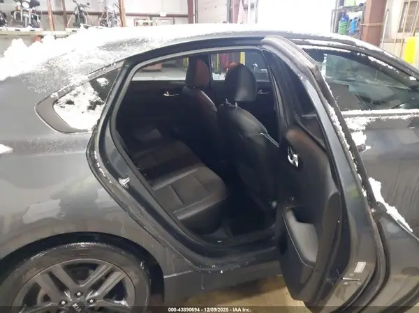 3KPF34AD9ME330811 2021 KIA FORTE - Image 8