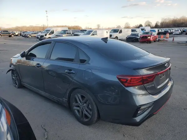 3KPF34AD9ME351898 2021 KIA FORTE - Image 2