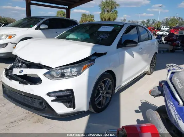 3KPF34AD9ME390264 2021 KIA FORTE - Image 2