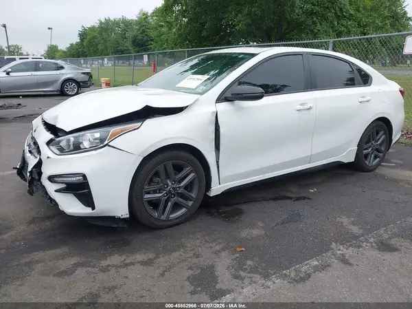 3KPF34AD9ME390670 2021 KIA FORTE - Image 2