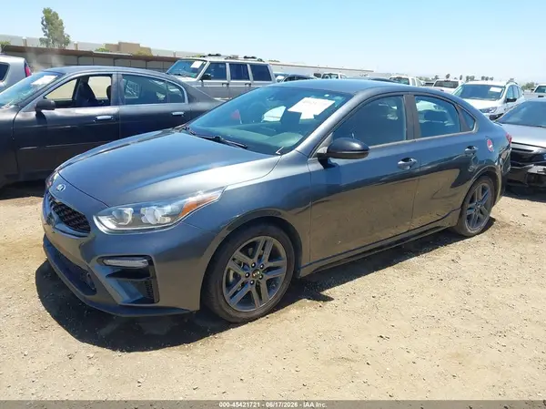 3KPF34AD9ME392788 2021 KIA FORTE - Image 2