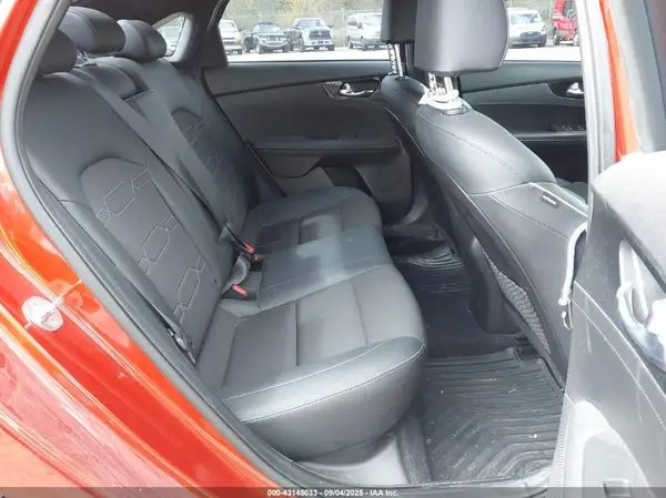3KPF34AD9ME398185 2021 KIA FORTE - Image 8