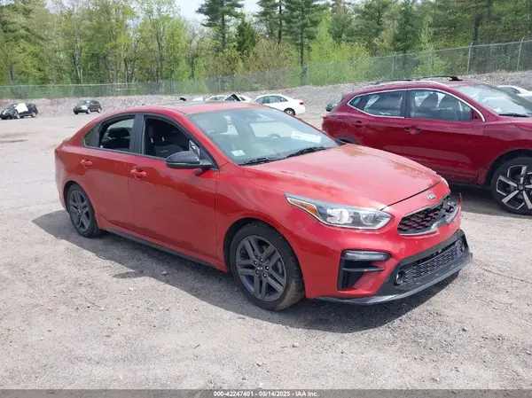 3KPF34AD9ME404146 2021 KIA FORTE - Image 1