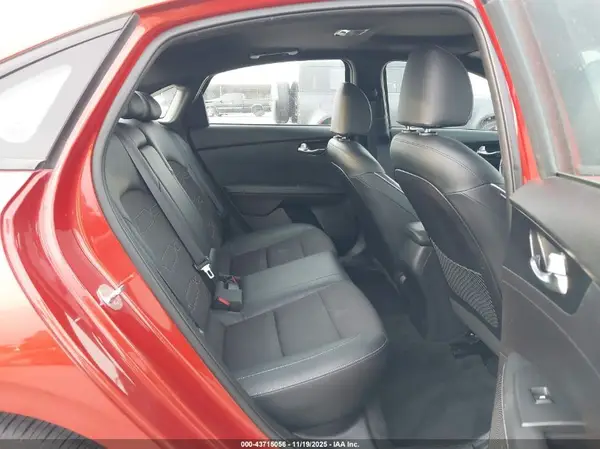 3KPF34AD9ME404454 2021 KIA FORTE - Image 8