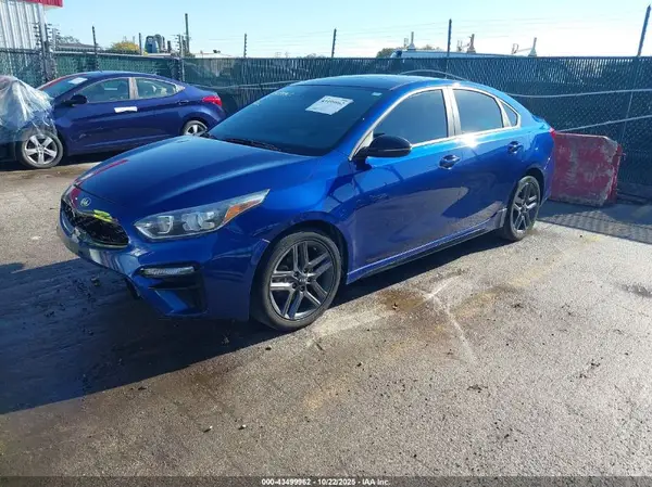 3KPF34AD9ME416927 2021 KIA FORTE - Image 2