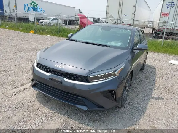 3KPF34AD9NE448049 2022 KIA FORTE - Image 2