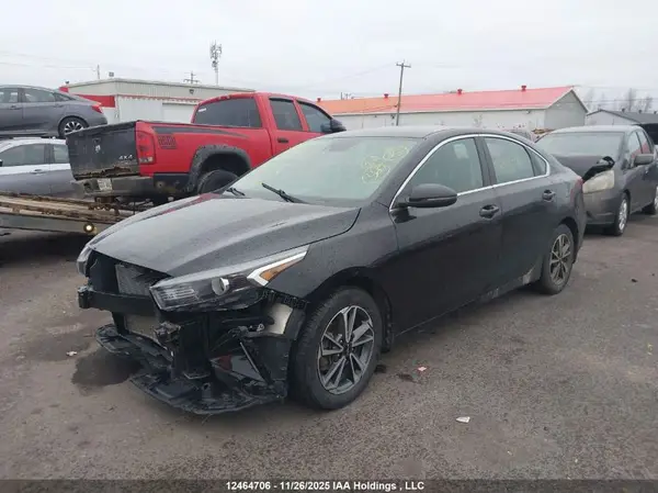 3KPF34AD9NE480998 2022 KIA FORTE - Image 2