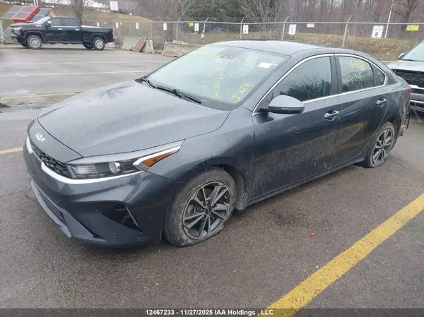 3KPF34AD9PE559400 2023 KIA FORTE - Image 2