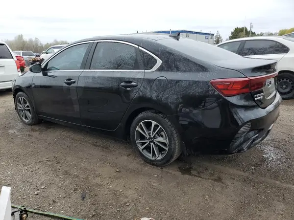 3KPF34AD9PE573832 2023 KIA FORTE - Image 2