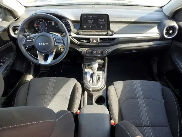 3KPF34AD9PE592171 2023 KIA FORTE - Image 8