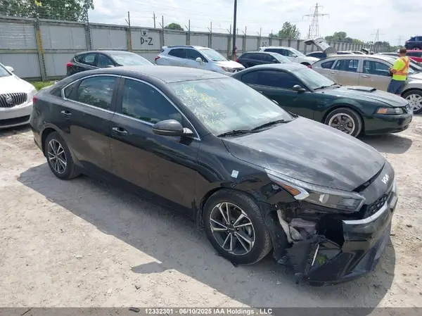 3KPF34AD9PE678760 2023 KIA FORTE - Image 1