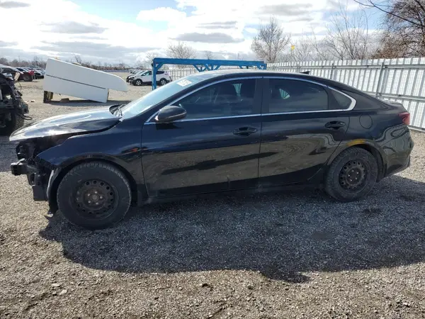 3KPF34AD9RE755968 2024 KIA FORTE - Image 1