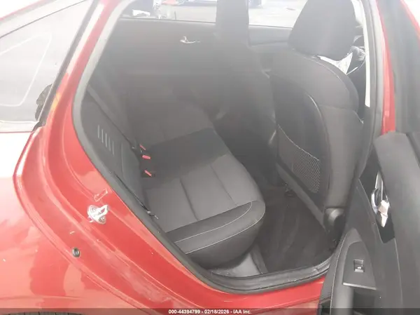 3KPF34ADXKE011611 2019 KIA FORTE - Image 8