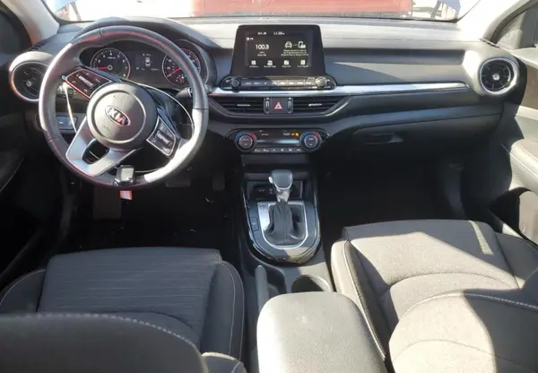 3KPF34ADXKE015822 2019 KIA FORTE - Image 8