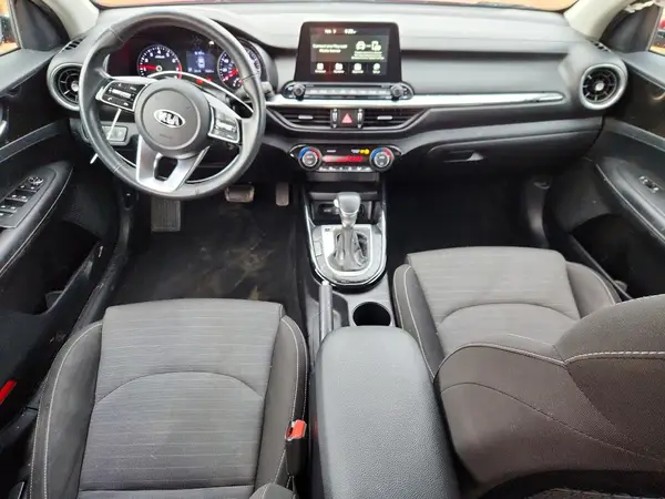 3KPF34ADXKE034273 2019 KIA FORTE - Image 8