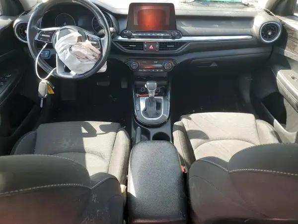 3KPF34ADXKE134115 2019 KIA FORTE - Image 8