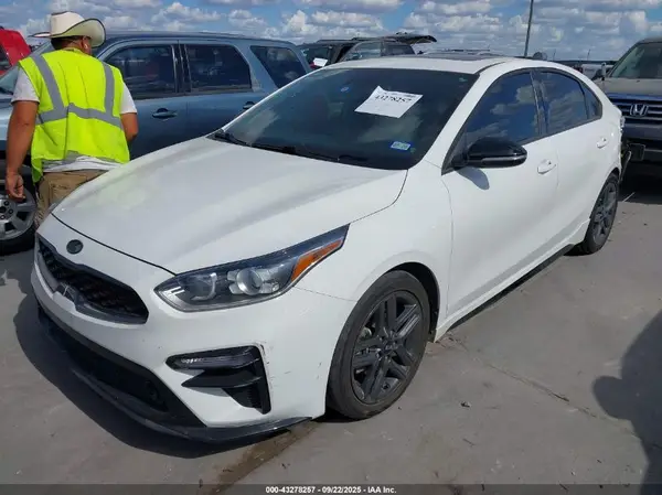 3KPF34ADXLE156150 2020 KIA FORTE - Image 2