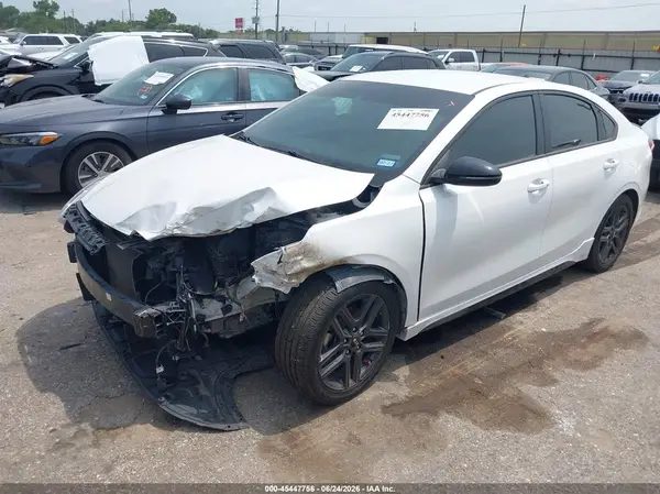3KPF34ADXME298404 2021 KIA FORTE - Image 2