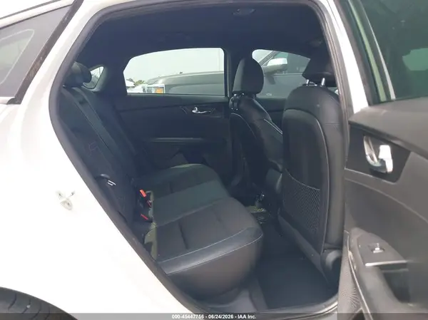 3KPF34ADXME298404 2021 KIA FORTE - Image 8
