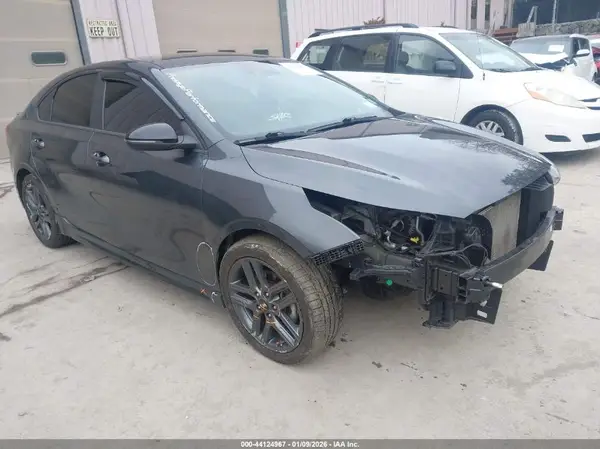 3KPF34ADXME397949 2021 KIA FORTE - Image 1