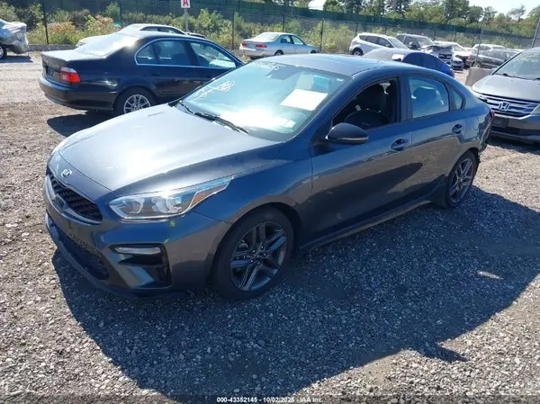3KPF34ADXME403944 2021 KIA FORTE - Image 2