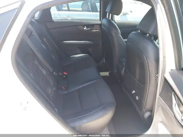 3KPF34ADXME409095 2021 KIA FORTE - Image 8