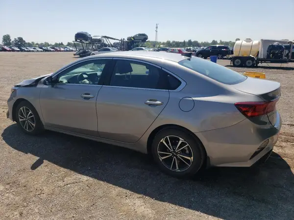 3KPF34ADXPE594351 2023 KIA FORTE - Image 2