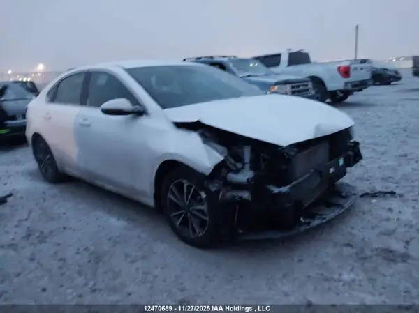 3KPF34ADXPE690349 2023 KIA FORTE - Image 1