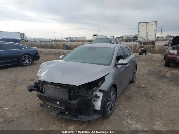 3KPF34ADXRE835182 2024 KIA FORTE - Image 2