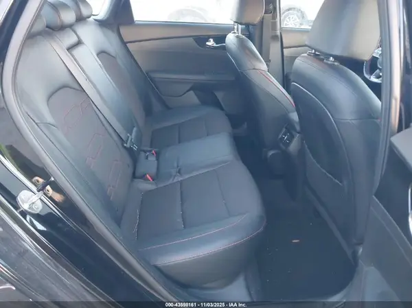 3KPF44AC0ME288033 2021 KIA FORTE - Image 8