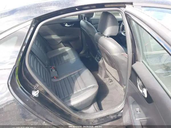 3KPF44AC0ME411572 2021 KIA FORTE - Image 8