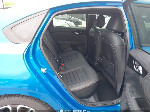3KPF44AC0NE461325 2022 KIA FORTE - Image 8