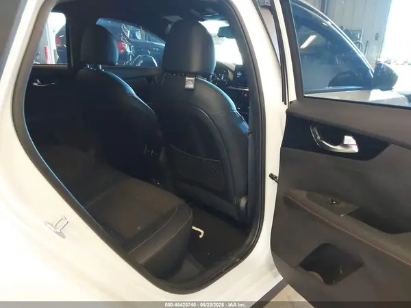 3KPF44AC0PE582794 2023 KIA FORTE - Image 8