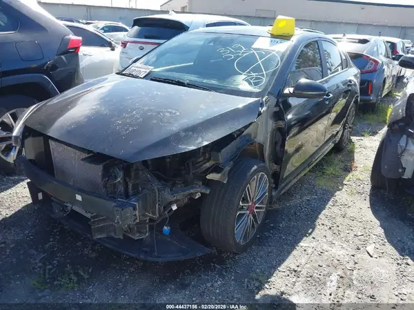 3KPF44AC0PE643173 2023 KIA FORTE - Image 2