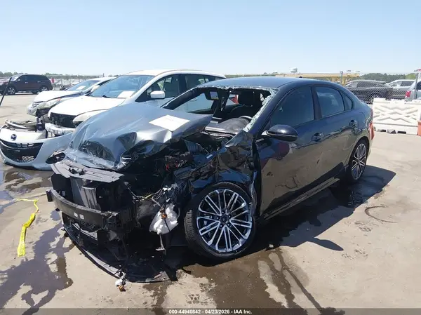 3KPF44AC0PE676318 2023 KIA FORTE - Image 2