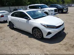 3KPF44AC0RE743275 2024 KIA FORTE
