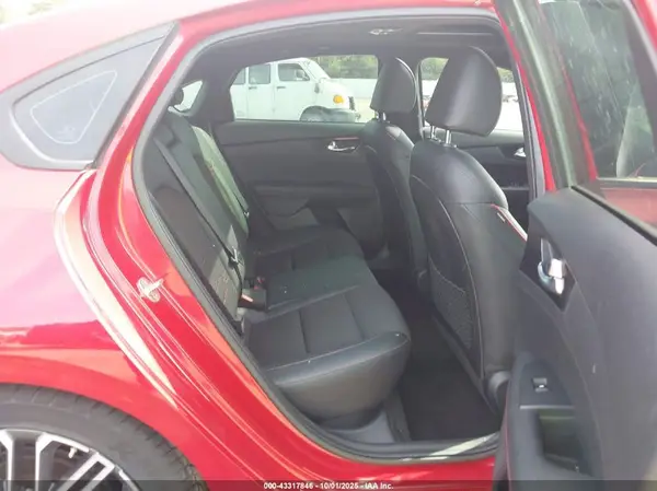 3KPF44AC1ME390621 2021 KIA FORTE - Image 8