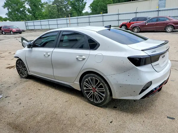 3KPF44AC1NE437695 2022 KIA FORTE - Image 2
