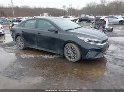 3KPF44AC1NE438135 2022 KIA FORTE