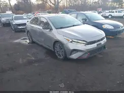 3KPF44AC1NE476254 2022 KIA FORTE