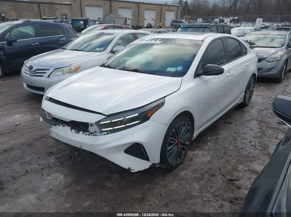 3KPF44AC1NE486749 2022 KIA FORTE - Image 2